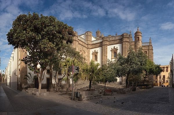 Vegueta: el barrio que fundó la ciudad y todavía no se lo cree | Casa El Drago